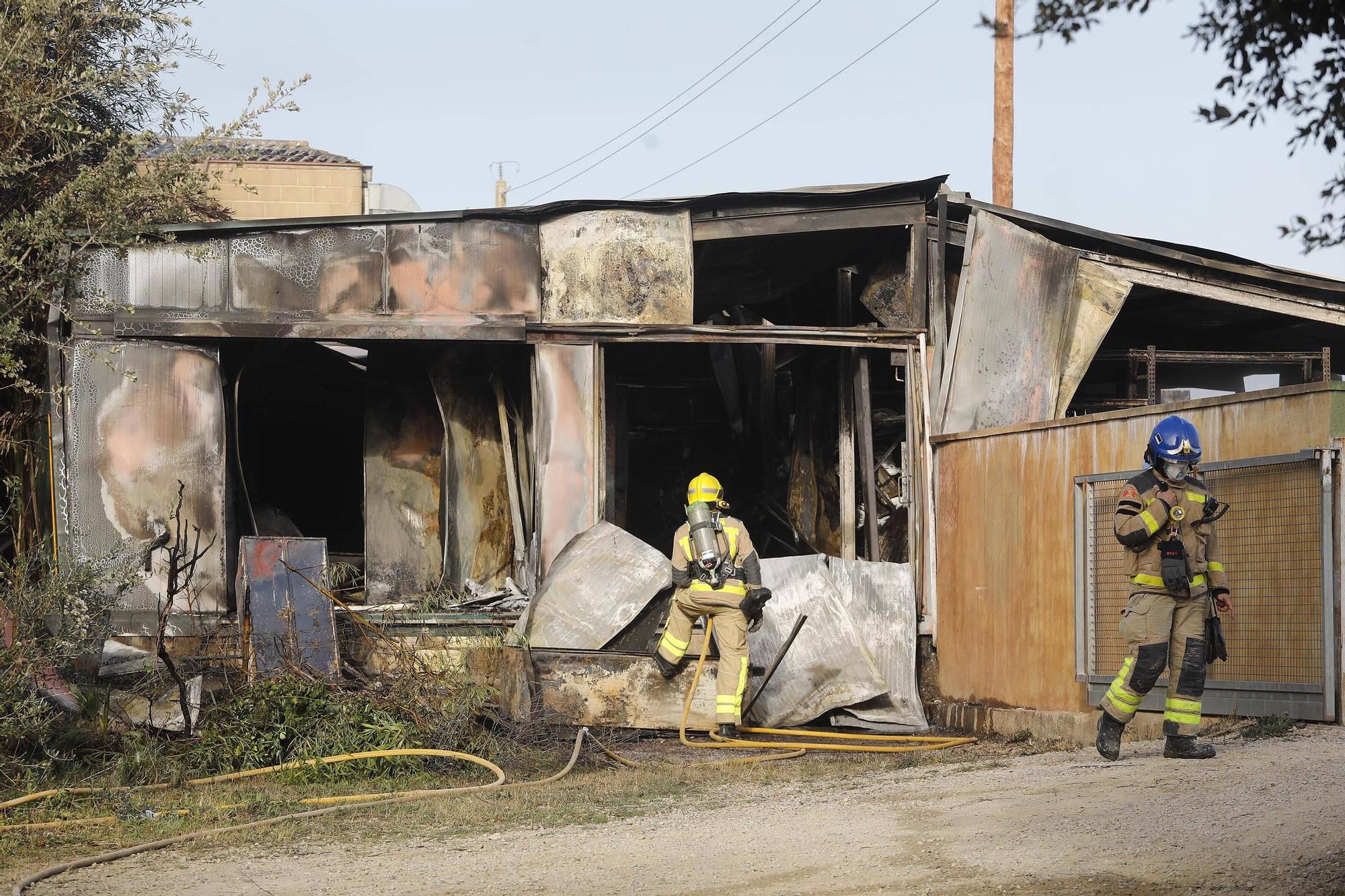 Les imatges de l'incendi al restaurant Mas Marroch dels Germans Roca a Vilablareix