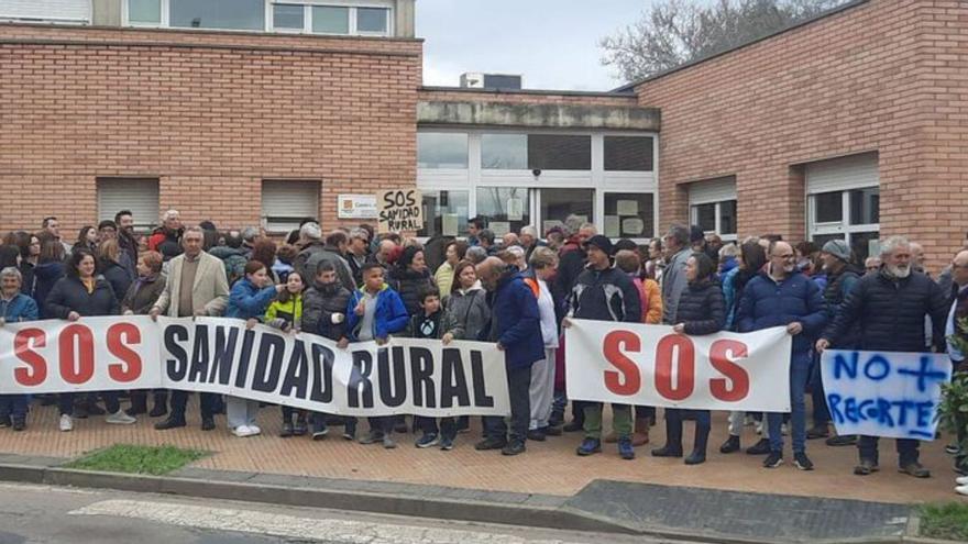 Concentración de protesta del pasado mes de marzo. | AYUNTAMIENTO DE AYERBE