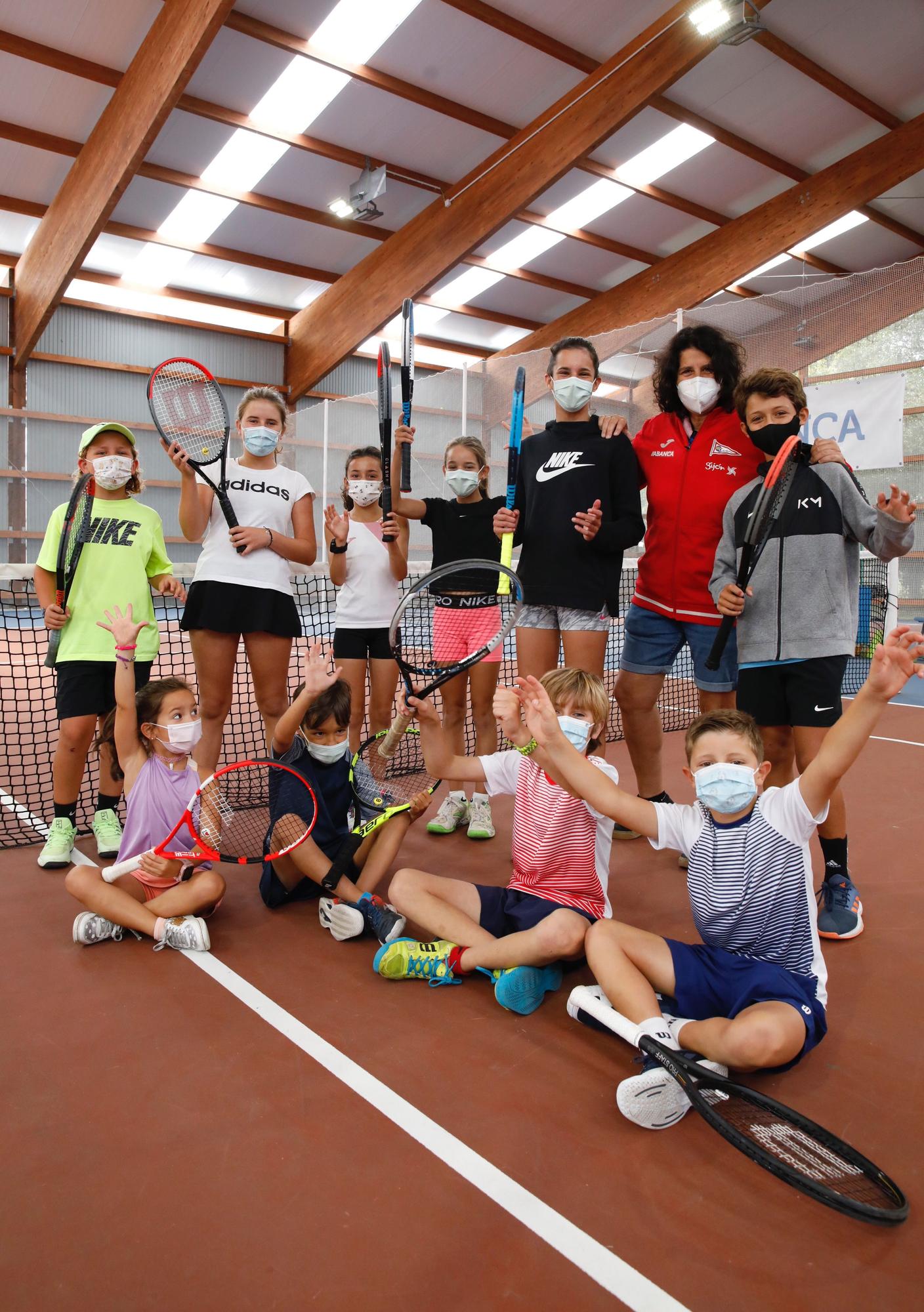 El día después de la victoria de Carreño: Grupo Covadonga, en el Santa Olaya y en el club de Tenis de Gijón