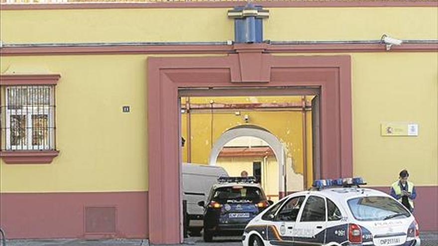 El Ayuntamiento pedirá la reversión del suelo de la Comisaría de Policía