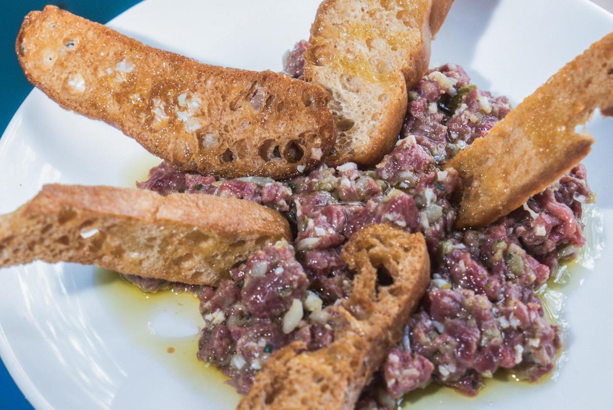 El 'steak tartar' de solomillo del restaurante Garum.