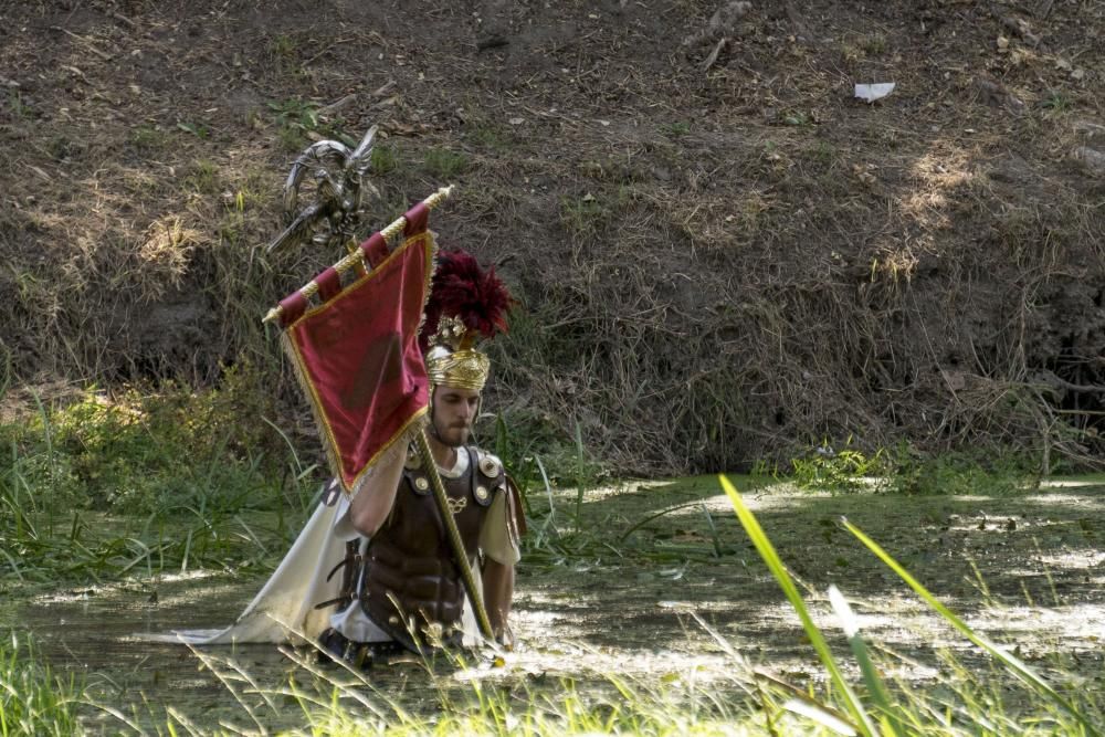 La Festa do Esquecemento de Xinzo revivió el paso por el Limia de las tropas romanas, que creían que era un cauce que desmemoriaba.