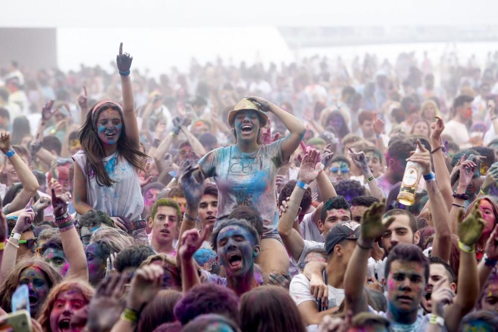 Holi Party en el Niemeyer