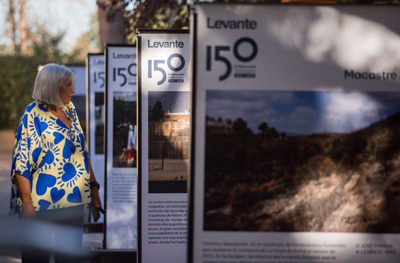 Inauguración de la exposición del 150 aniversario de Levante-EMV en Requena