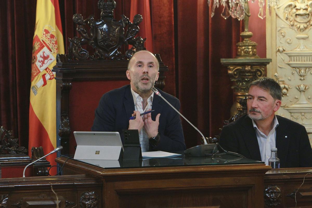 El alcalde de Ourense, Gonzalo Jácome, en un pleno.