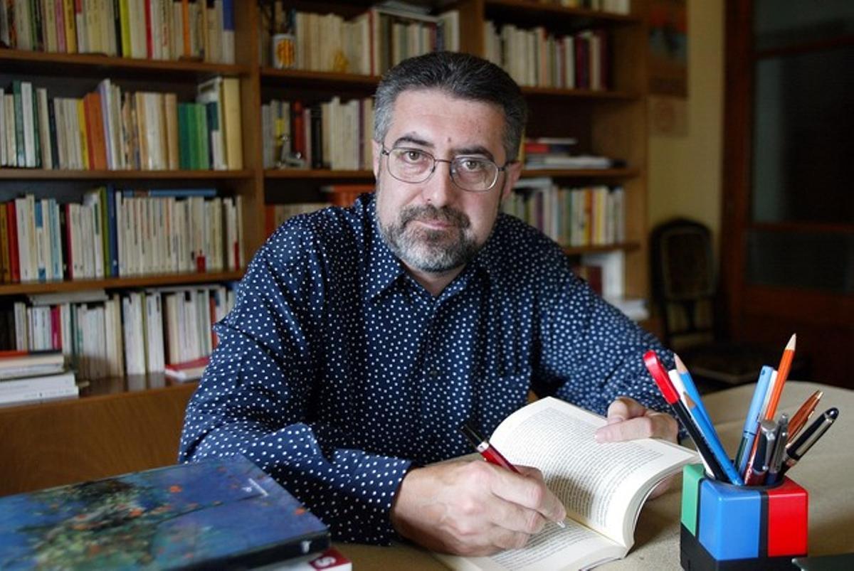 L’escriptor i periodista Miquel Pairolí. L’escriptor i periodista Miquel Pairolí.