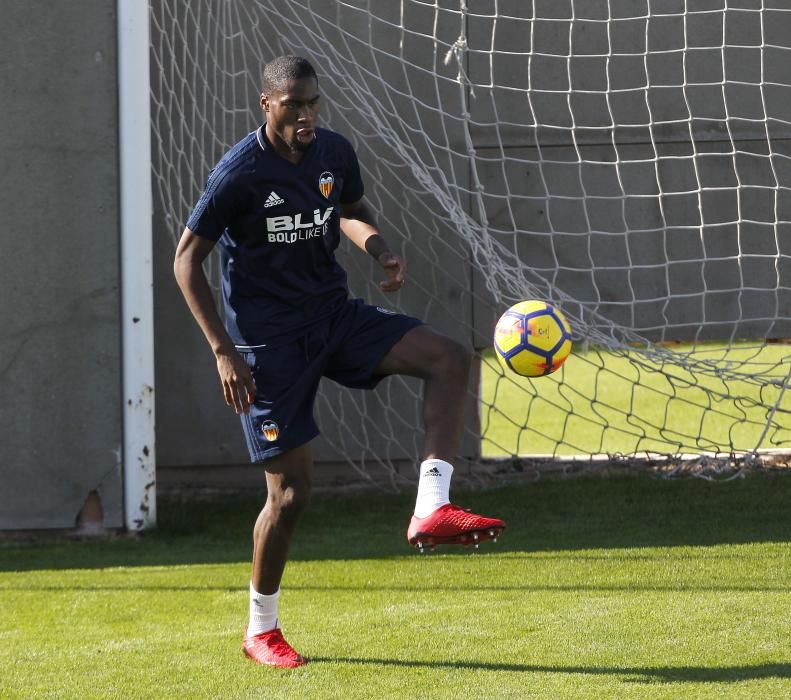 El Valencia CF prepara el partido contra el Legané