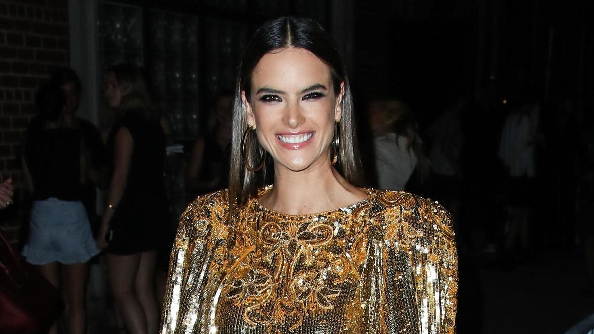 El impresionante look de Alessandra Ambrosio que todas queremos copiar