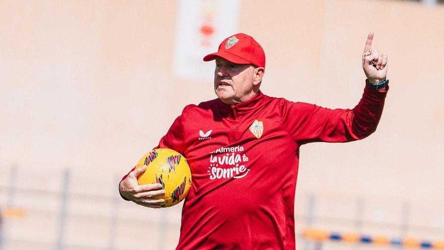 Pepe Mel, en la previa del Almería-Villarreal: &quot;Ojalá el Villarreal fuera solo Parejo, pero tiene mucho más&quot;