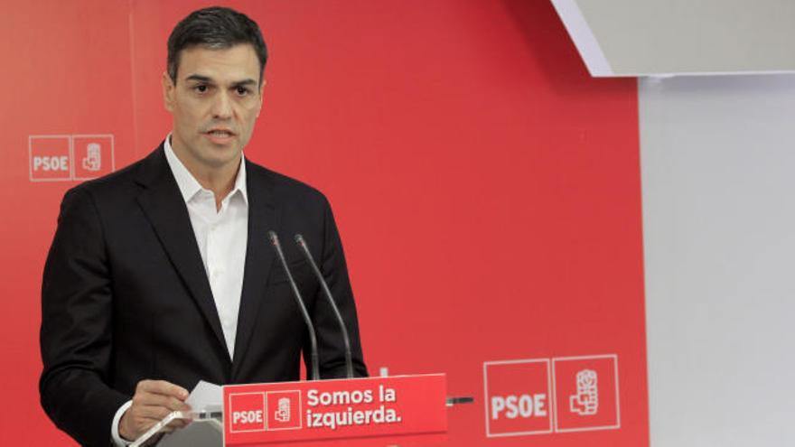 Sánchez a Rajoy: ''Presente su dimisión oficial ante el rey esta misma mañana''