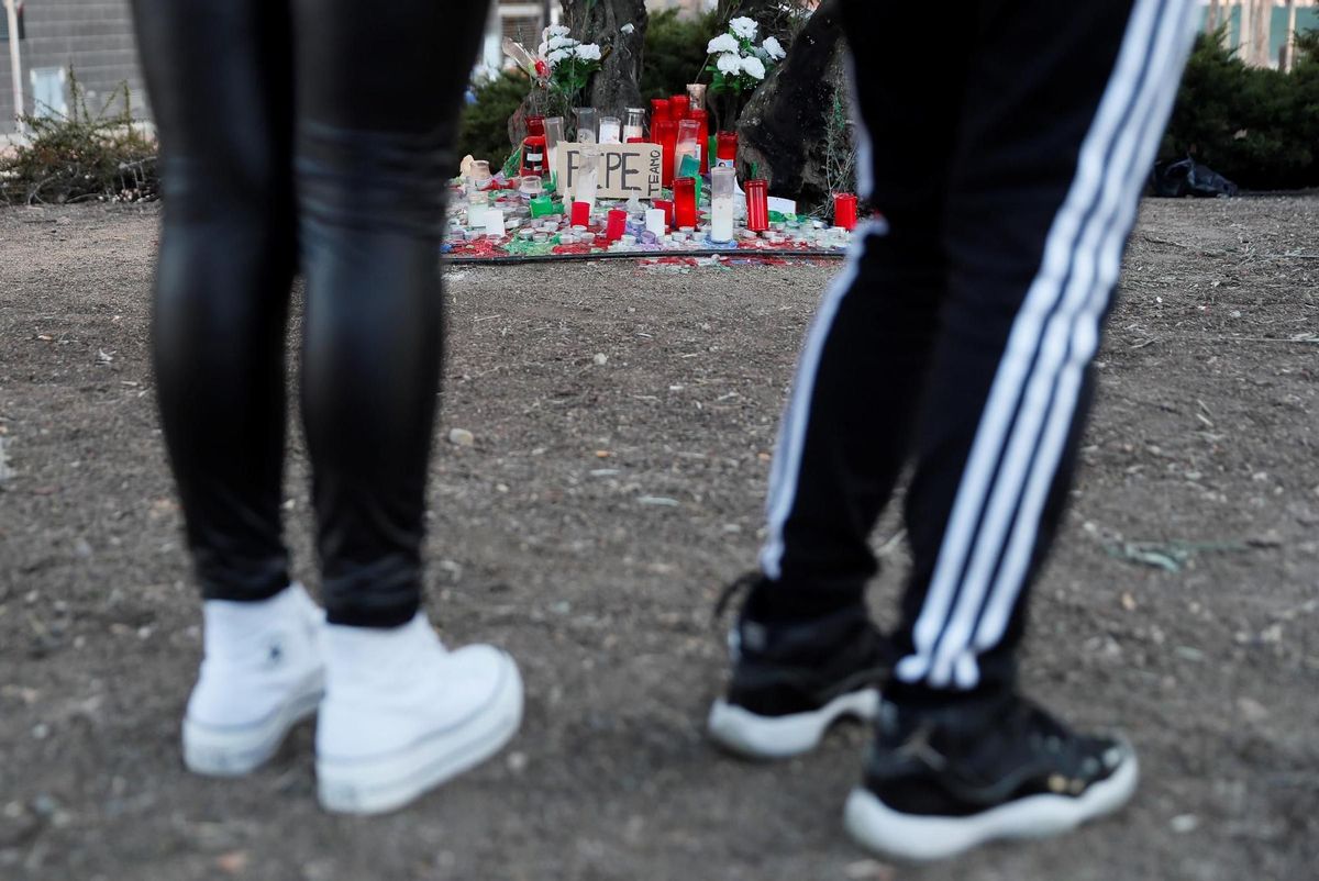 Detinguts tres Dominican Don’t Play més per la mort d’un jove a cop de matxet a Madrid
