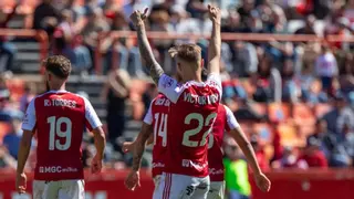 Al Nàstic le faltan dos fichajes
