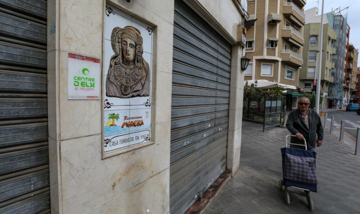 Establecimientos que se  van y otros a punto de llegar en Elche