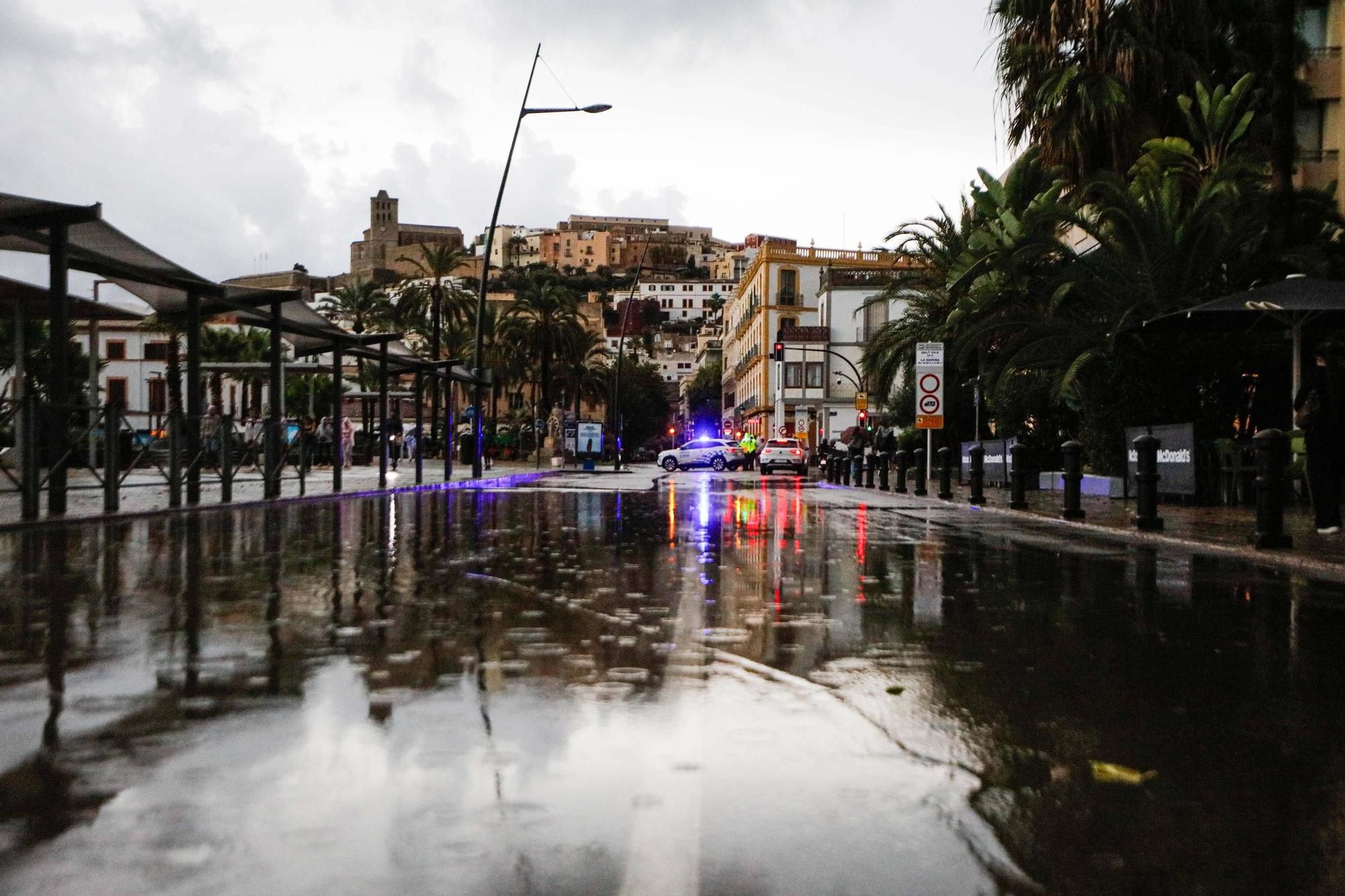 Las imágenes de la dana 'Alice' en la tarde del sábado en Ibiza