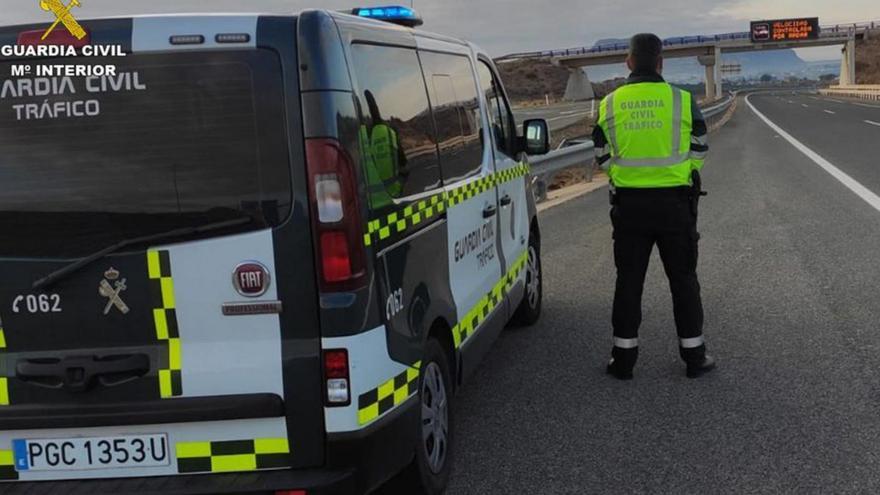 Sorprenden a un conductor ebrio que iba a 213 kilómetros por la AP-7 en Alicante