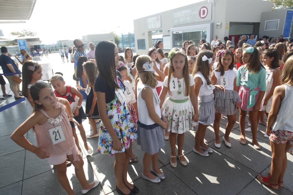 Las candidatas a la Corte de Honor Infantil, en l'Oceanogràfic