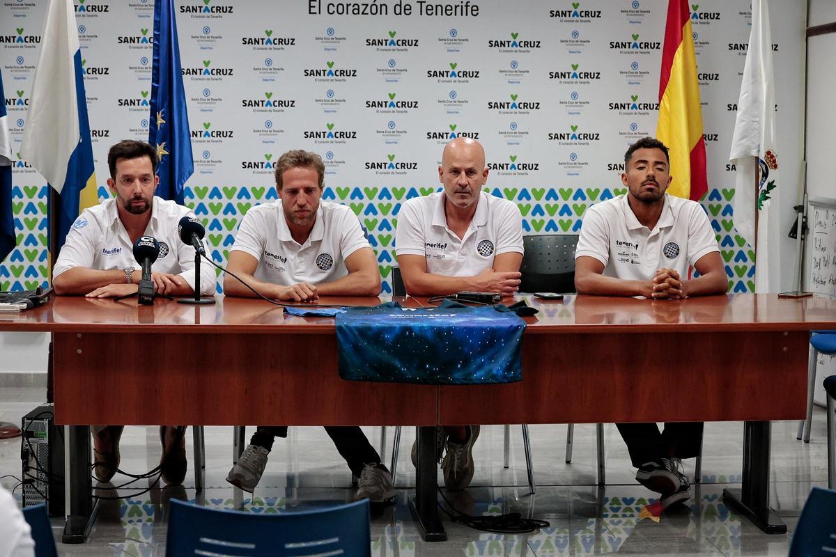 Despedida a Albert Español, entrenador del Echeyde waterpolo