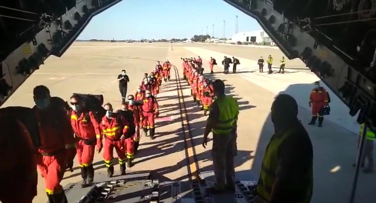 UME de la Guardia Civil, desplazados al volcán en erupción en La Palma