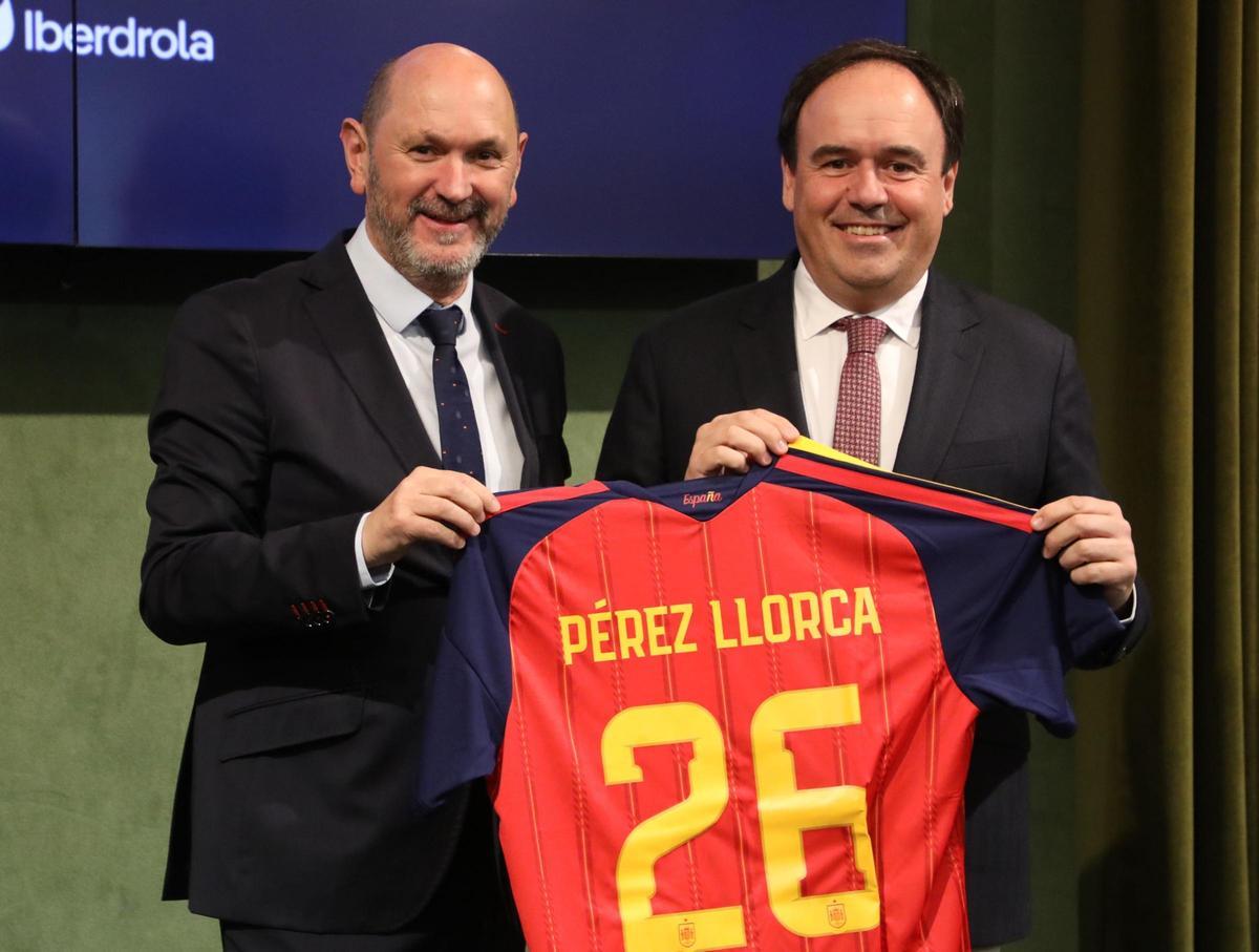 El 'president' de la Generalitat, Juanfran Pérez Llorca, en la presentación de la Supercopa de España Iberdrola, que se celebrará en Castelló de la Plana