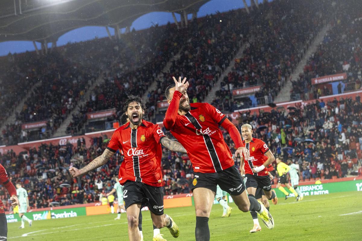 Muriqi celebra su tercer gol ante el Athletic.