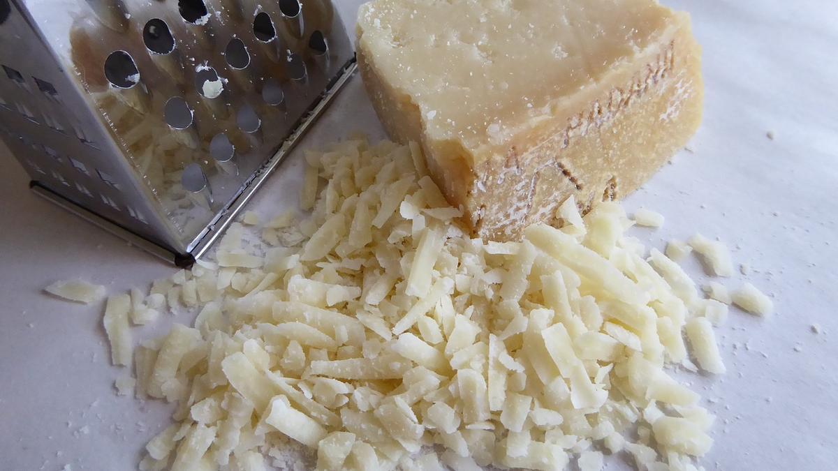 Los quesos rallados del 'súper' no son una buena opción si hablamos de salud