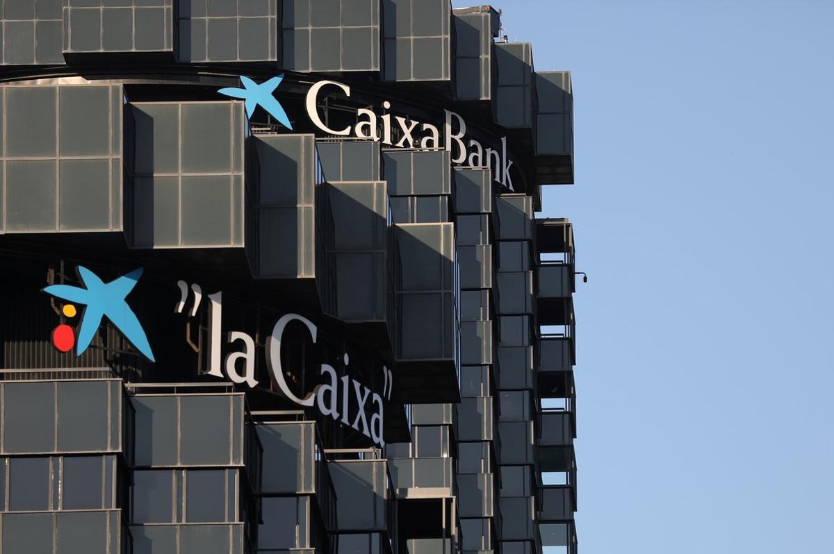 CaixaBank and La Caixa’s logos are seen at the company’s headquarters in Barcelona, Spain September 4, 2020. REUTERS/Nacho Doche
