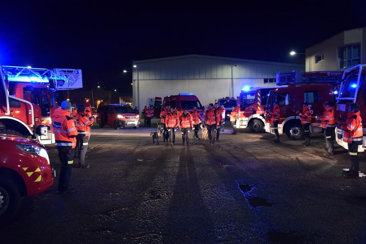 El equipo de Bomberos que ha estado trabajando en Turquía, a su regreso.