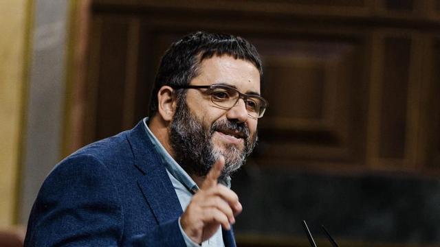 El diputado adscrito al grupo Sumar, Vicenç Vidal, durante su intervención ayer en el Congreso. | EP