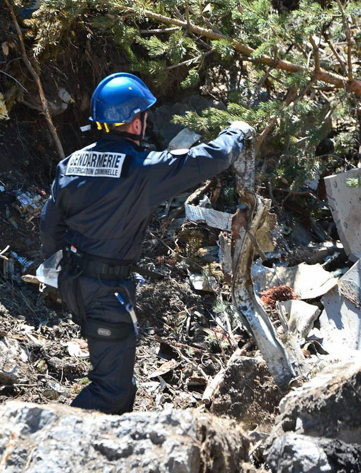 Los equipos especializados se vuelcan en las tareas de rescate