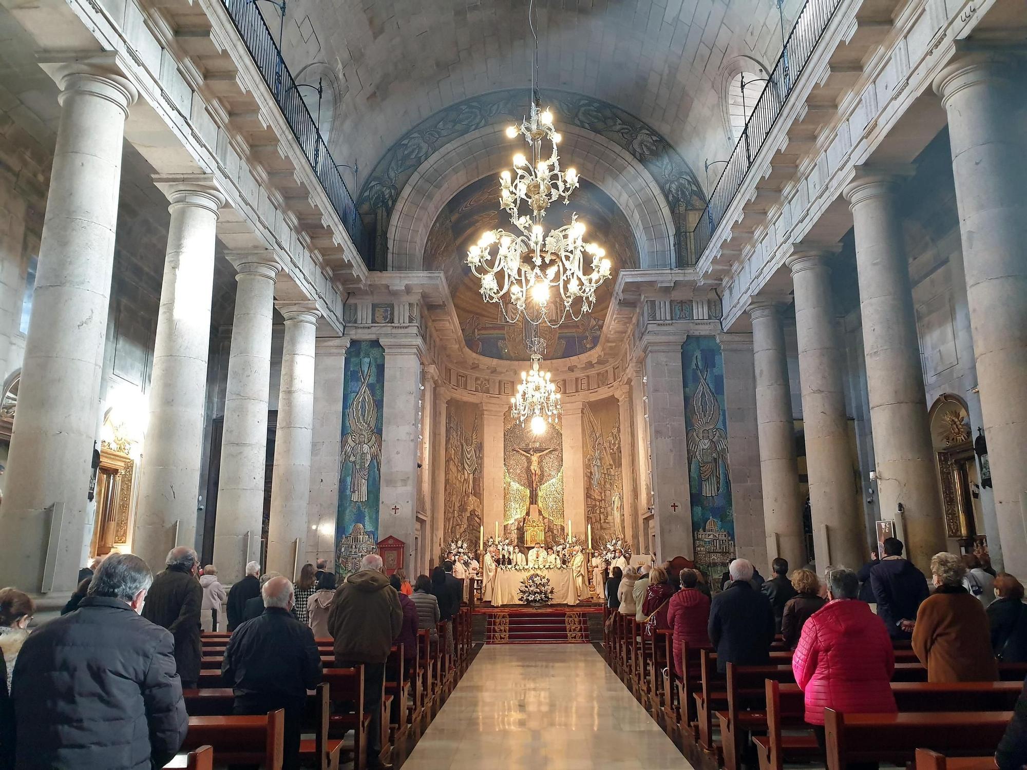 Misa del día de la Inmaculada Concepción en la Colegiata