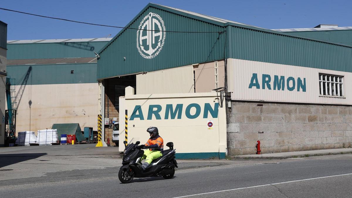 Una de las entradas al astillero de Armón Vigo.