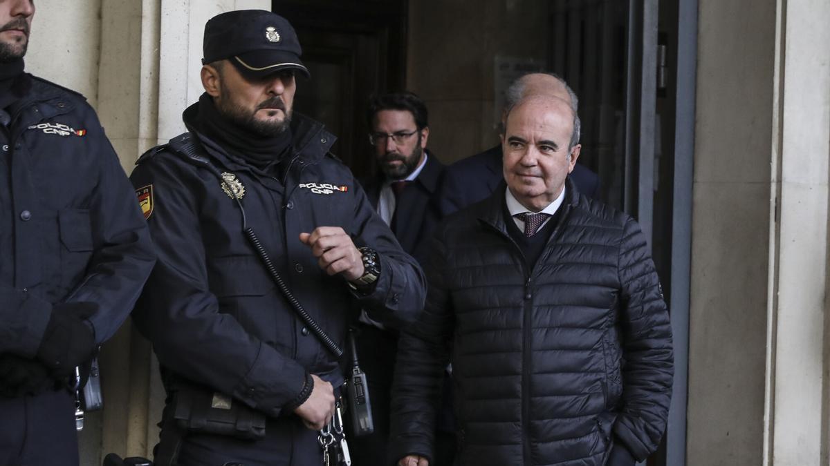 Plus ultra | La imputación y el registro del domicilio de Gaspar Zarrías sacude al PSOE andaluz: de los gobiernos de Chaves al de Zapatero