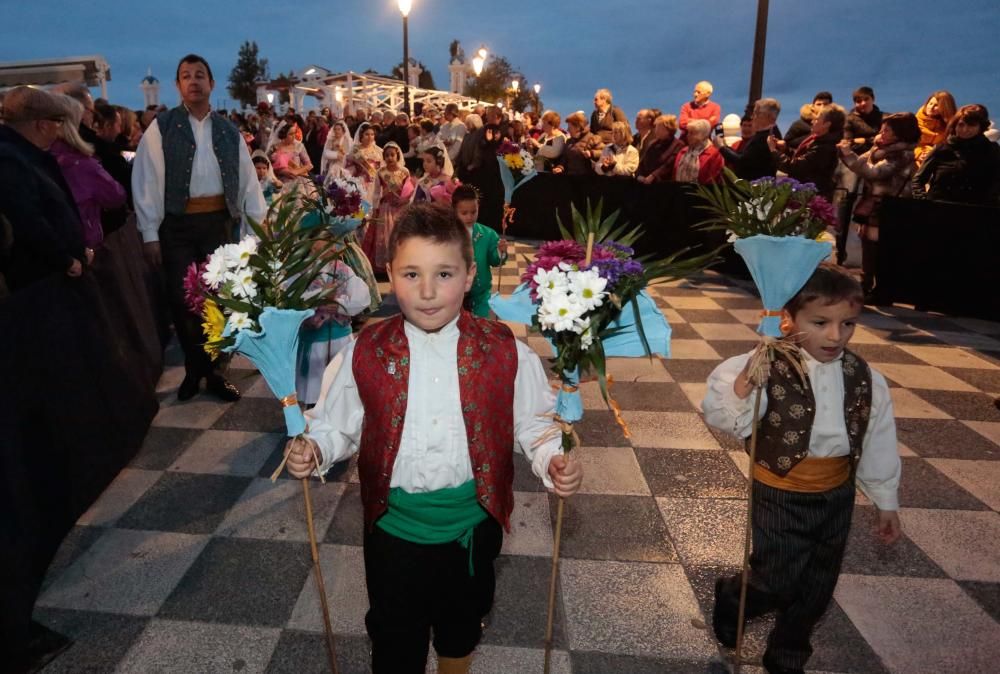 Ofrenda de flores en Benidorm