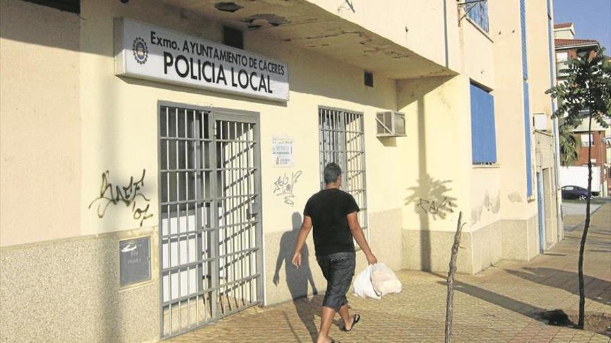 Aldea Moret pide que la sede policial abra todo el día y tenga patrullas en las calles