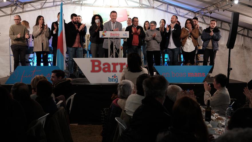 El BNG de Barro presenta su candidatura municipal en una cena con más de 300 simpatizantes