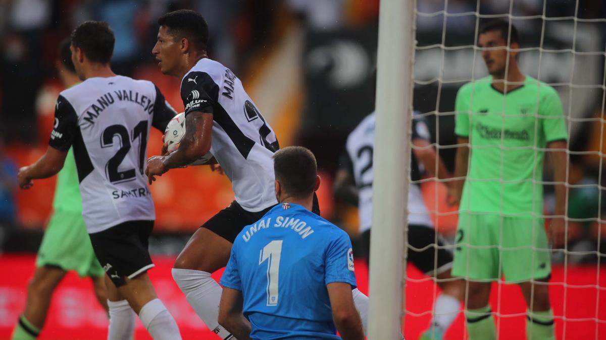 Partido de Liga entre el Valencia CF y el Athletic de Bilbao