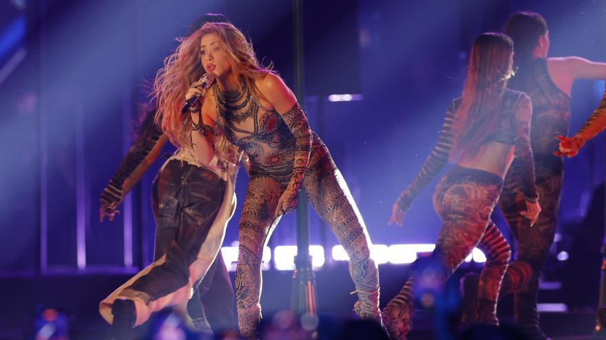 Shakira, durante una de sus actuaciones en los Latin Grammy.