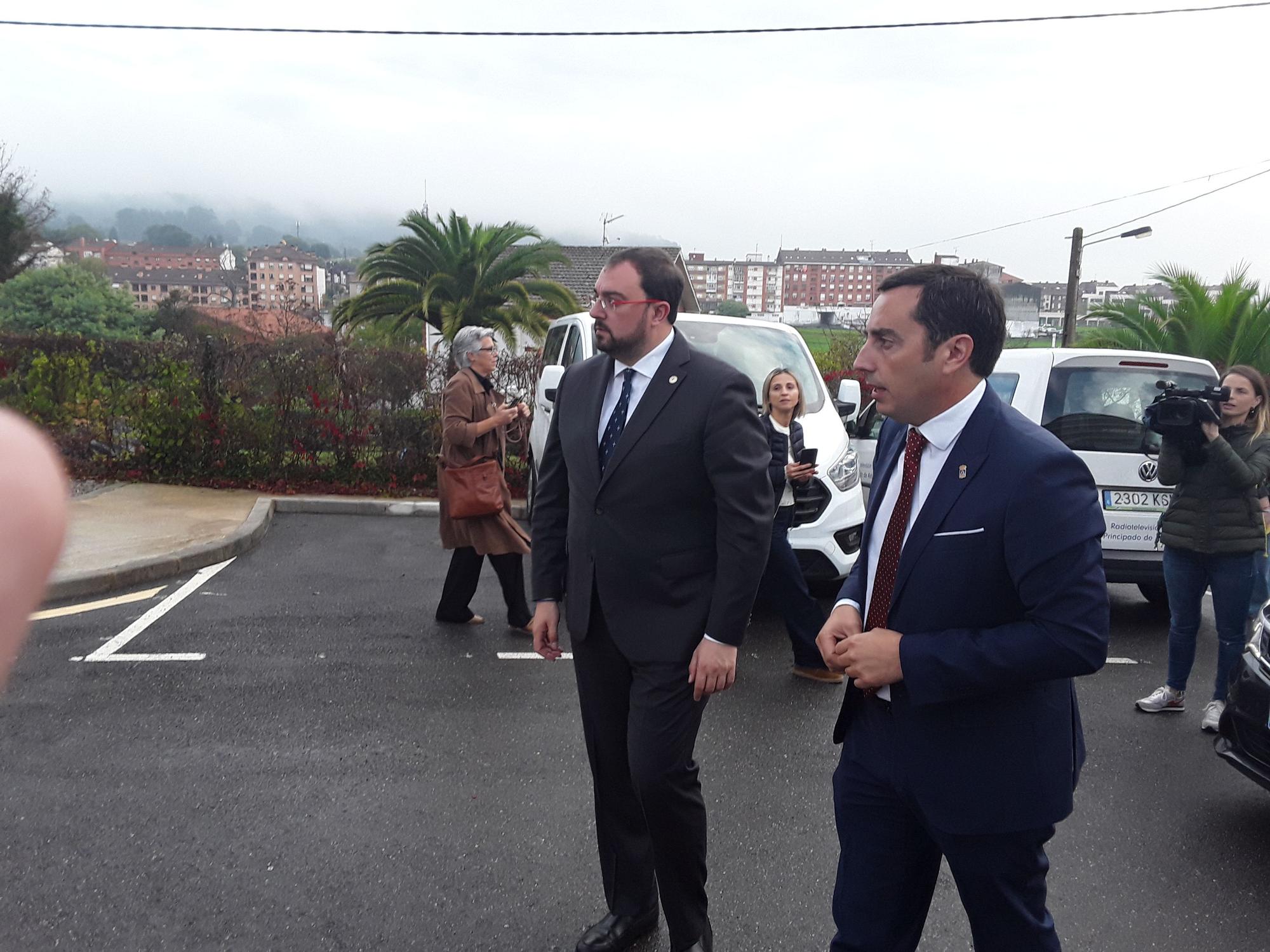 El presidente del Principado de Asturias Adrián Barbón visita Llanera