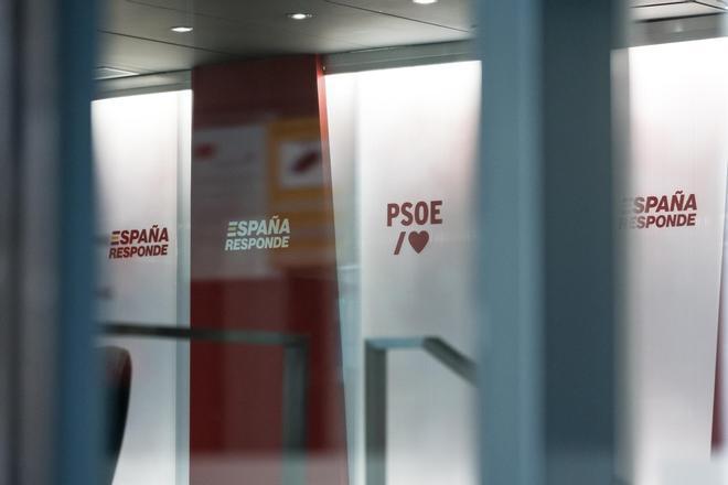 Судья требует от PSOE раскрыть наличные платежи