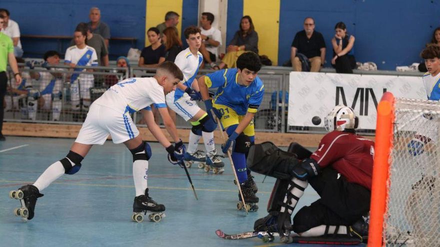 Las promesas del hockey ya ruedan en Compañía de María | GERMÁN BARREIROS/ROLLER AGENCIA