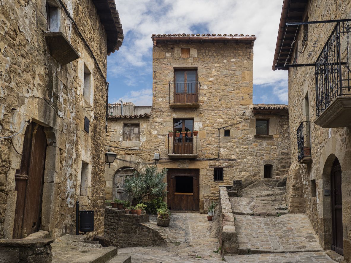 Pueblo natal de Fernando el Católico, Sos del Rey Católico es uno de los Pueblos Más Bonitos de España