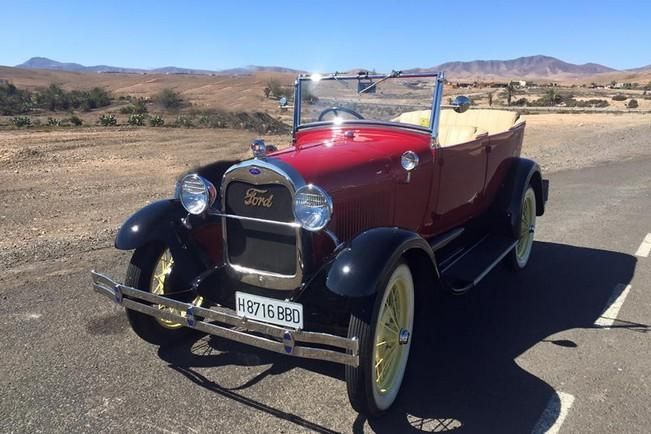 FUERTEVENTURA - MUSEO DE COCHES ANTIGUOS - 09-05-16