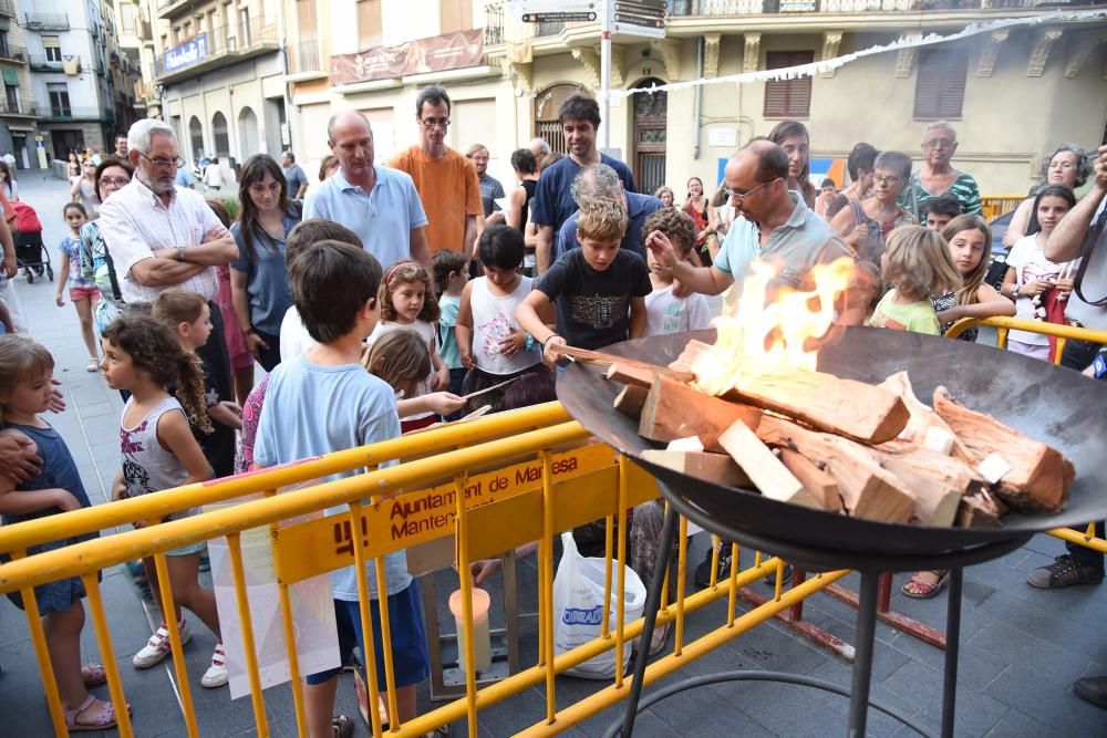 Rebuda de la flama del Canigó a Manresa