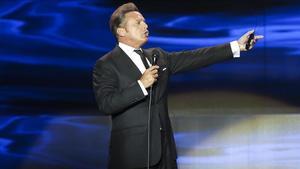 Luis Miguel.