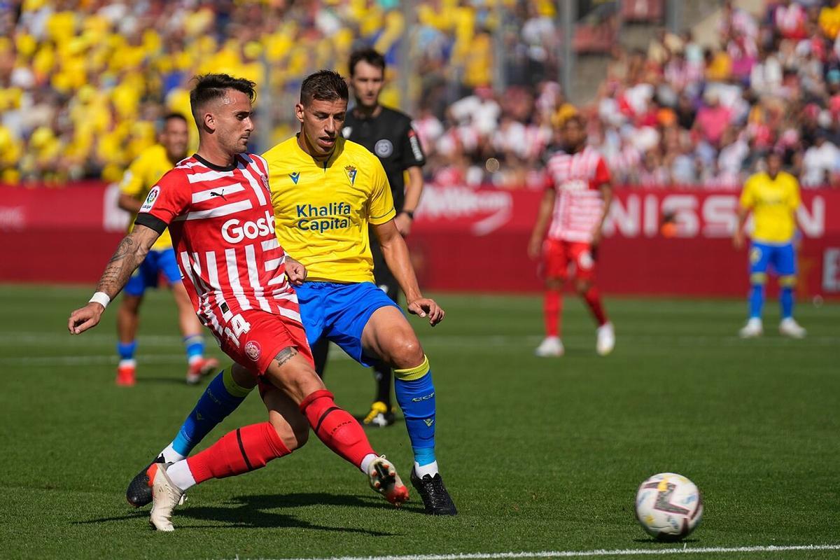 Aleix García en el Girona-Cádiz de esta temporada.