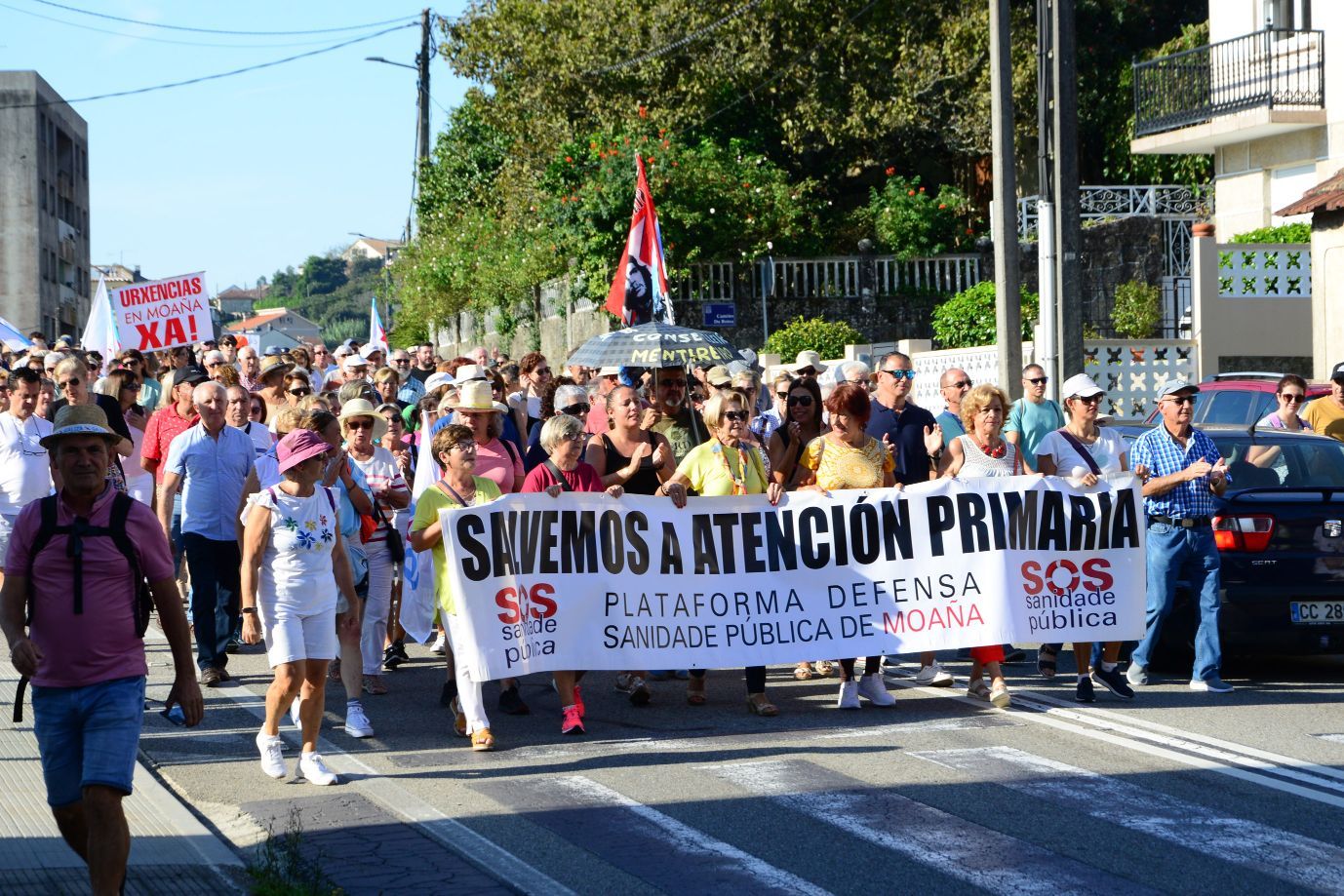 Moaña planta el grito en la calle: "Coa nosa saúde non se xoga"