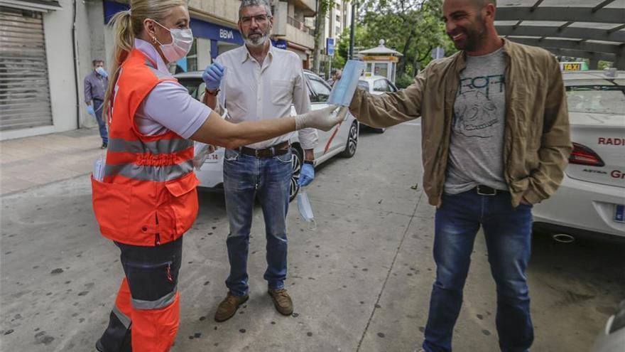 Salaya apela al uso de mascarillas y a mantener los dos metros de distancia de seguridad