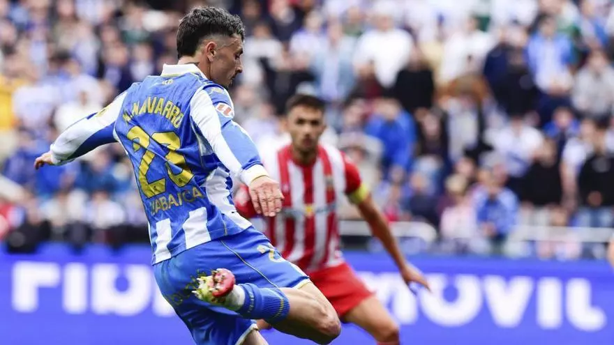 Resumen, goles y highlights del Almería 1 - 2 Burgos de la jornada 18 de LaLiga Hypermotion