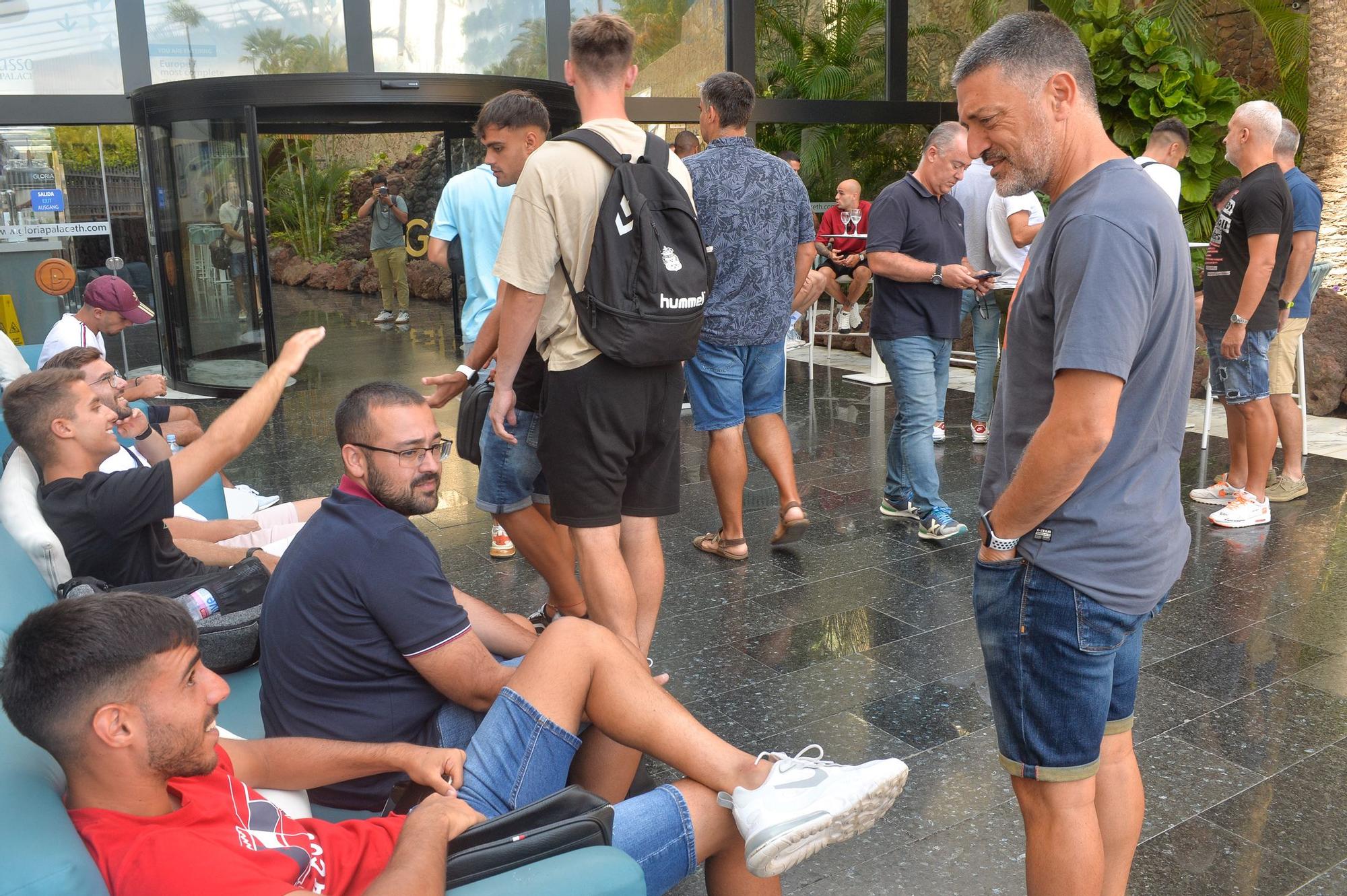 La plantilla de la UD Las Palmas en el Thalasso de Gloria Palace San Agustín