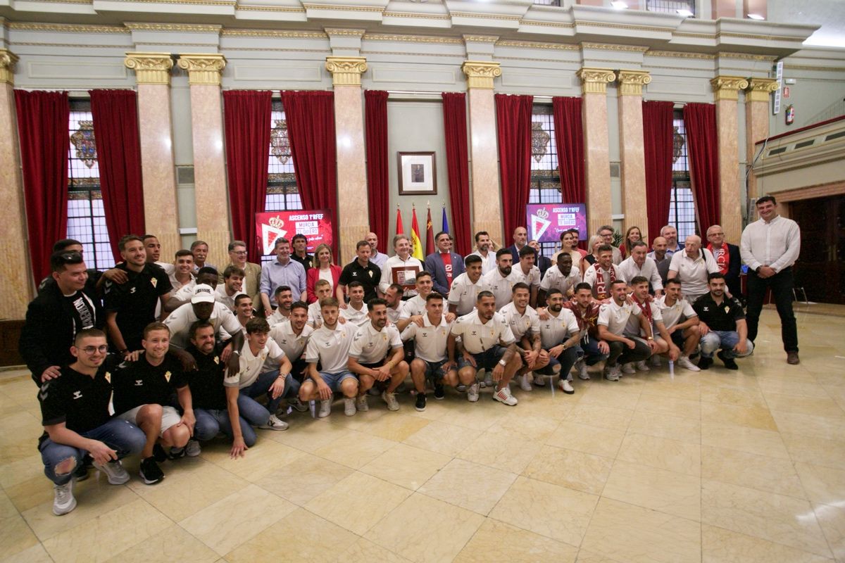 Recepción del Real Murcia en el Ayuntamiento de la ciudad